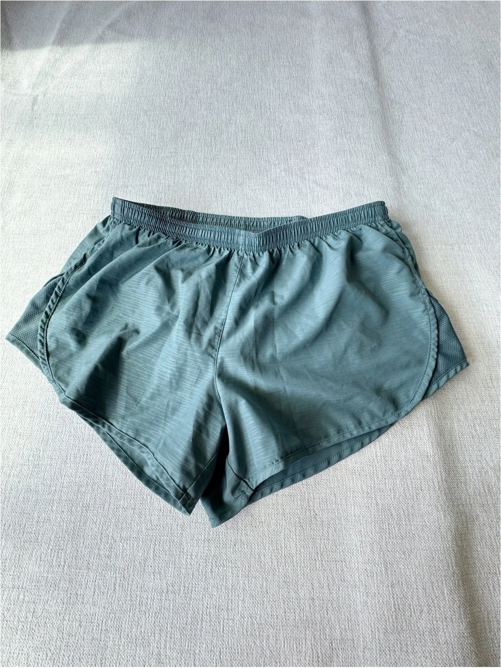 Nike Women’s Athletic Shorts  Lightweight‎ Running Shorts size M